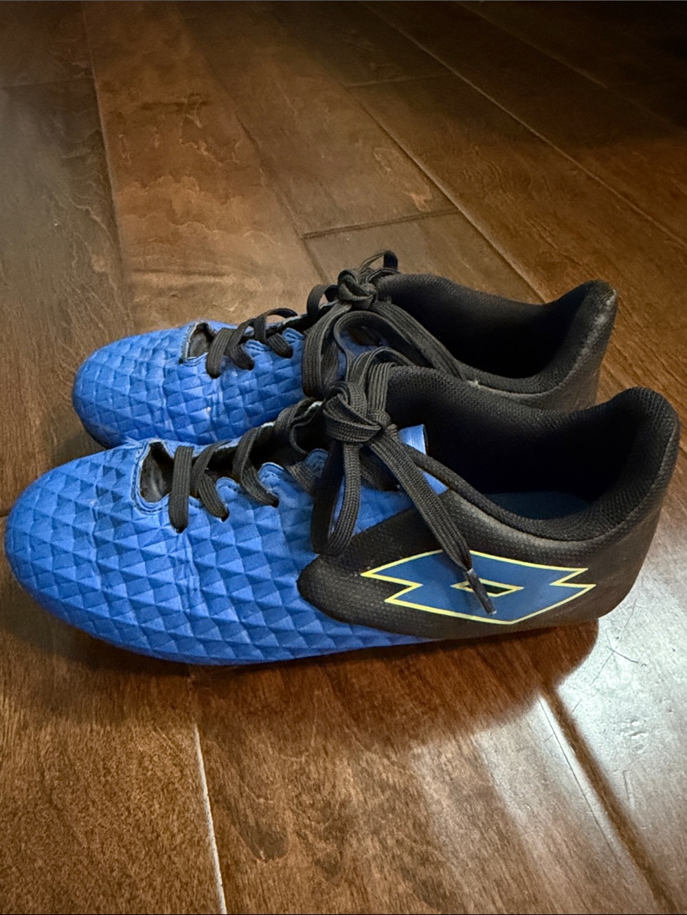 Boys Lotto Blue Soccer Cleats with Black Accents